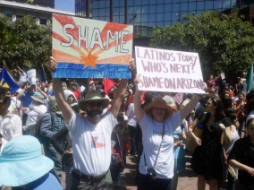An estimated 1,500 rallied in San<br />
Diego today to protest Arizona's tough new immigration law.