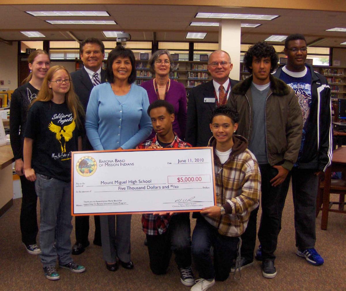 BARONA TRIBE AWARDS MOUNT MIGUEL HIGH SCHOOL 5,000 GRANT